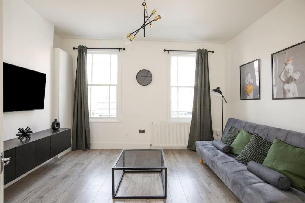 Spacious Serenity In The Heart Of Central London Exterior photo