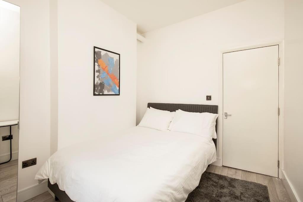 Spacious Serenity In The Heart Of Central London Exterior photo