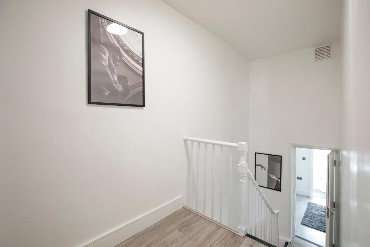 Spacious Serenity In The Heart Of Central London Exterior photo